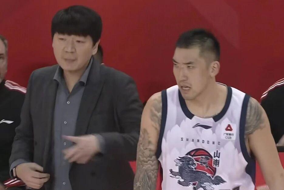 开云-正式官宣！山东男篮签下臂展2米11锋卫摇摆，NBA发展联盟场均19+5